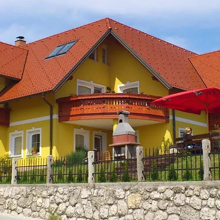 アパート And With View On Bled *