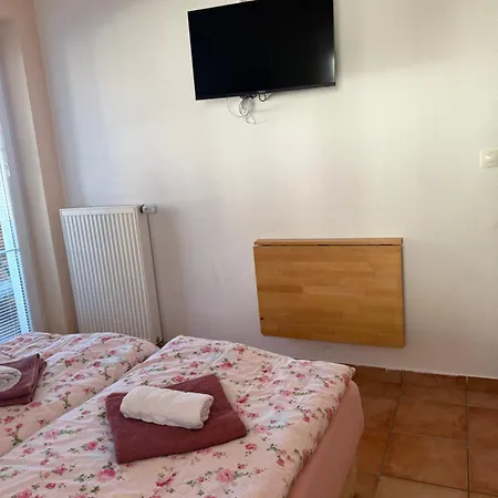 And With View On Bled アパート